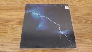 lot 62 image: Dire Straits - Love Over Gold - 1982 - Vinyl LP