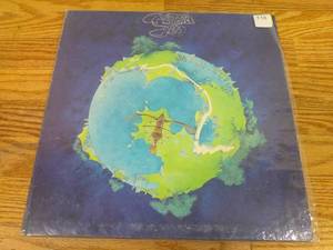 lot 110 image: YES-Fragile-1971-Vinyl LP