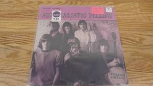 lot 132 image: Jefferson Airplane-Surrealistic Pillow-1967-Vinyl LP