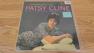 lot 257 image: Patsy Cline-Sentimentally Yours-1963-Vinyl LP