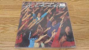 lot 420 image: Richard Simons-Reach-1982-Vinyl LP