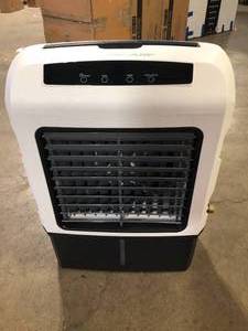 ARCTIC AIR 1300 CFM 3-Speed Settings Portable Evaporative Air Cooler with up to 500 sq. ft. Cooling  Customer Returns See Pictures