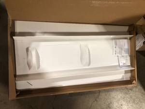 Delta Pro-Series 60 in. W x 57 in. H Five Piece Glue Up Tub Surrounds in High Gloss White  Customer Returns See Pictures
