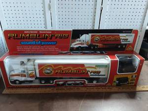 lot 1 image: Kenworth T-600A