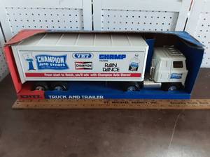 lot 3 image: Ertl (Metal) Champion Auto Truck & Trailer