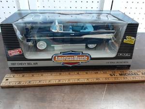 lot 8 image: Ertl American Muscle 1957 Chevy Harbor Blue 118 Scale