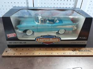 lot 9 image: Ertl American Muscle 1957 Chevy 118 Scale Die Cast Larkspur Blue