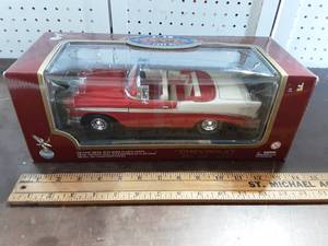 lot 11 image: Road Legends 1956 Chevrolet Bel Air 118 Scale Die Cast