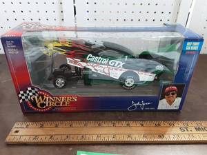 lot 20 image: Kenner Winners Circle 1997 Funny Car Series (John Force) 124 Scale Die Cast