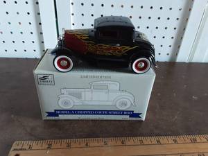 lot 35 image: Minnesota Street Rod Association 1997 Back To 50s 3rd Edition Die Cast Metal Lockable Coin Bank Model Coupe A Street Rod 1-A