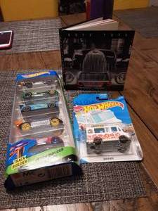 lot 56 image: New Hot Wheels Cars & Boys Toys  Car Book