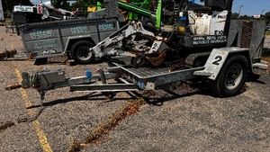 lot 62 image: 2019 Redi-Haul 4x9 tilt-bed trailer with ramp ML5460SH