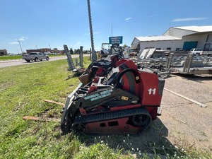 lot 37 image: Toro Dingo Track Loader TX 1000, 1464 hours. Powers Up