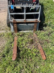 lot 39 image: Toro Dingo Forklift Attachment