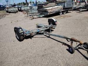 lot 70 image: 2011 Dethmers Kar Kaddy Tow Dolly