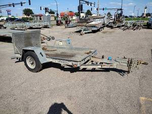 lot 56 image: 2006 Redi-Haul 4x8 galvanized trailer with drop-down gate
