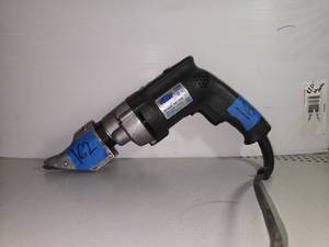 lot 162 image: Kett KD-422 16 Gauge Metal Electric Shear