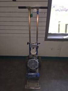 lot 144 image: National Electric Walk Behind Floor scraper 550. ( gr1)