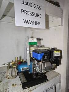 lot 130 image: 3300 PSI Gas pressure washer with Honda GX200 Motor and CAT Plunger Pump. (Powers up)