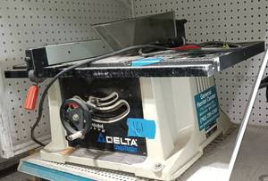 lot 161 image: Delta Shopmaster table saw (note bad motor)