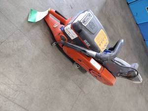 lot 77 image: Husqvarna x-torq Gas Chop Saw K770