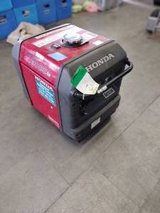 lot 123 image: Honda Portable Inverter Generator Model # EU2000is