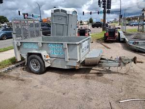 lot 46 image: 2008 Felling Dump Trailer 5 X 8 bed with 19.75 high sides. Landscapers gate