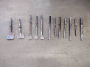 lot 126 image: (12) Jackhammer bits