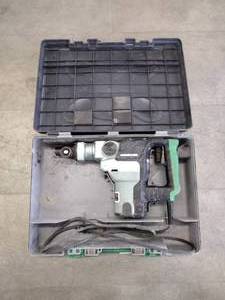 lot 206 image: Metabo HPT Spline-Shank Rotary Hammer Drill, CORDED. DH 38YE2