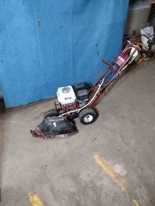 lot 95C image: Brown R460HA Wire Master Mole, Honda GX160. Install invisible dog fencing