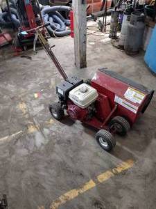 lot 69B image: Brown Bed Edger GX270 Honda 9.0 Engine started up