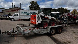 lot 33 image: 1989 King 7 x 16 Tandem Trailer with 2 channel equipment ramps and chains