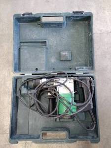 lot 238 image: Hitachi DH25PB 1-inch rotary hammer, corded, in case.