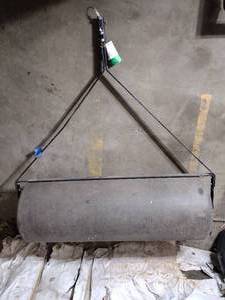 lot 336 image: Brinly-Hardy Tow-behind lawn roller, Model PRT-4818BH