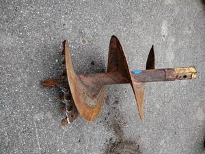 lot 136A image: 24 inch Dingo Auger Bit