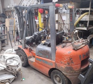 lot 102 image: Heli CPYD25 Forklift 5000 lb. Cascade side shifter. (see video)