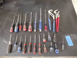 lot 342 image: Screwdriver lot (Pittsburgh, Kobalt, Craftsman)