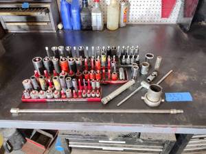 lot 357 image: Socket lot with socket tray
