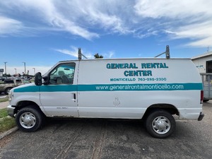 lot 20 image: 2011 Ford E350 Super Duty Cargo Van, Model PKEC3