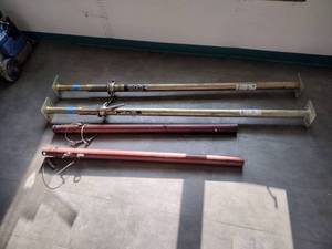 lot 227 image: (2) MTA Scaffolding Shoring posts. (2) shoring posts without end caps.