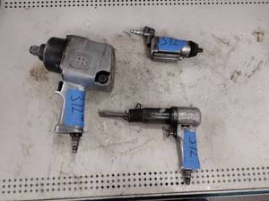 lot 372 image: Ingersoll Rand Air Impact Wrench 35086, air hammer with chisel attachment, 38 butterfly impact wrench