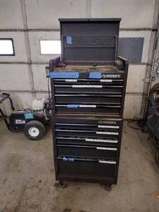 lot 364 image: Husky 2-part Steel Tool Storage Chest