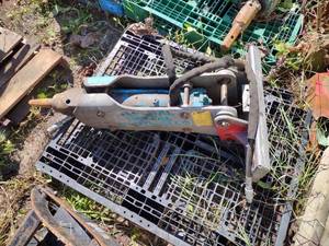 lot 373 image: Bobcat jackhammer attachment