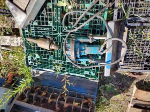 lot 85B image: Mini loader Auger attachment
