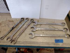 lot 384 image: Jumbo Wrenches Evercraft Combo 42mm, 1 12, #46 1 78, and Sunex 1 18 double box end raised panel, Combo 1 716 #945, 1 12