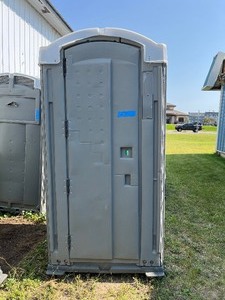 lot 424 image: FlexFit Gray porta potty. BA 50-100, Approx 44 w x 44d x 86 t