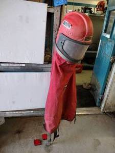 lot 250B image: Clemco Apollo 60 high pressure blast helmet with cape & supplied air respirator hose