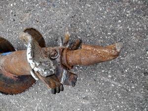 lot 453 image: 9 in auger bit with H-200 Pengo Hub
