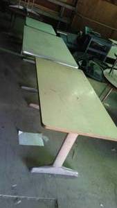 lot 520 image: Tables (2)