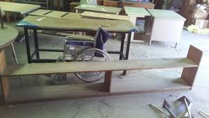 lot 522 image: Shelf, Bench.